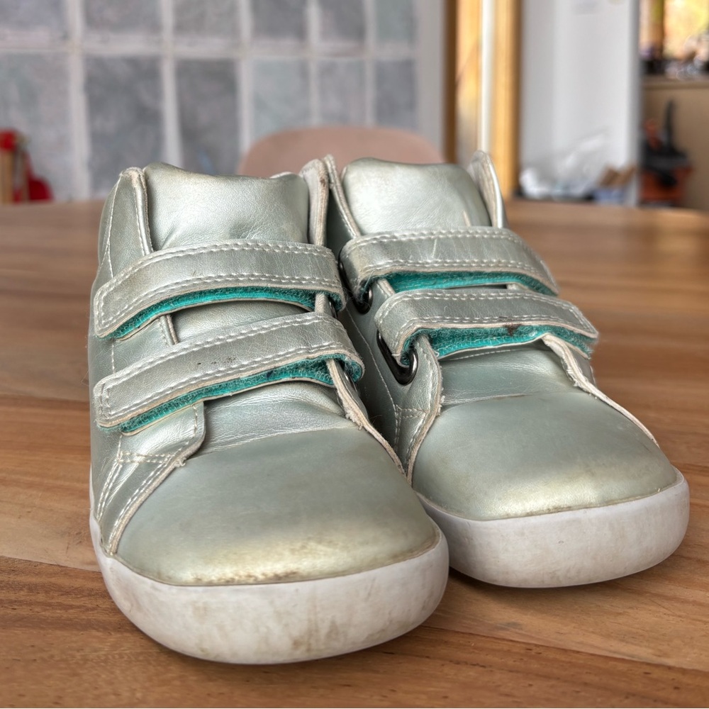 Ten Little- Everyday High Top Sneakers with Velcro Straps in Moondust Silver